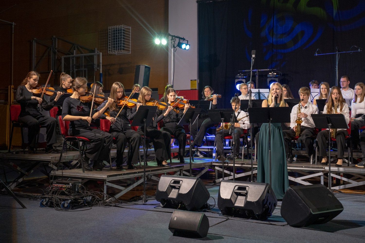 serenade-slovenskih-popevk-rudi-bucar