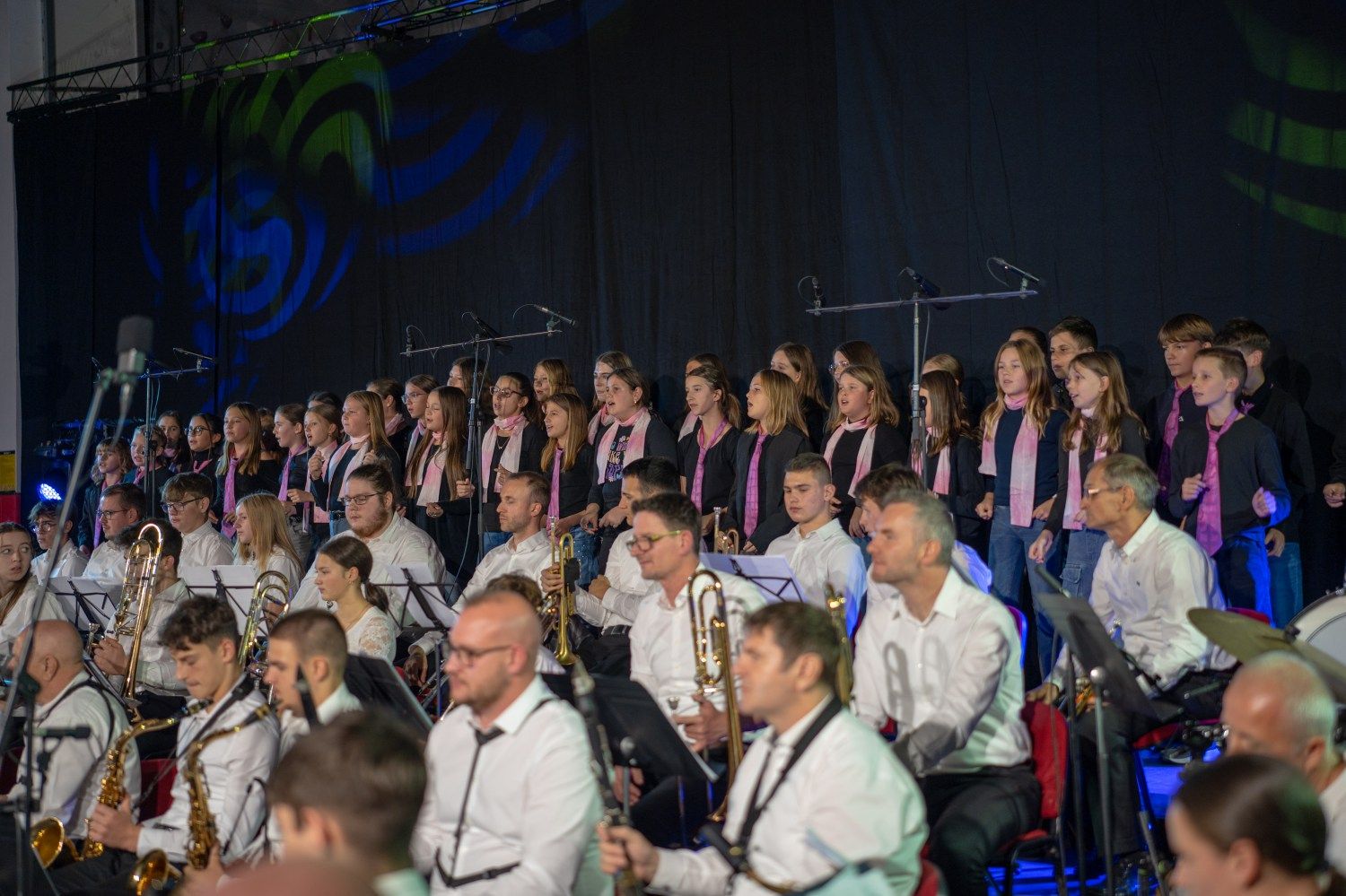 serenade-slovenskih-popevk-rudi-bucar