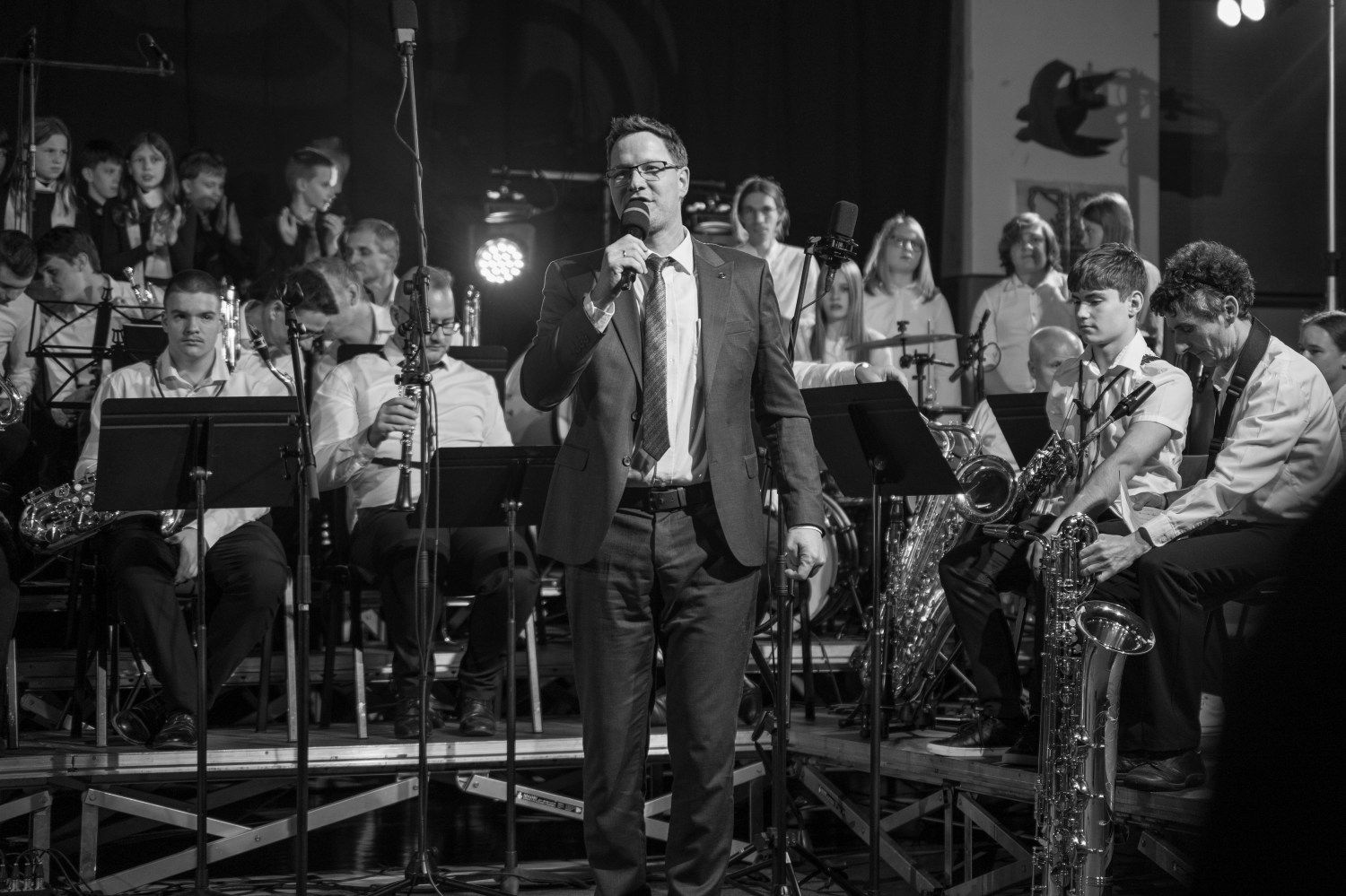 serenade-slovenskih-popevk-rudi-bucar