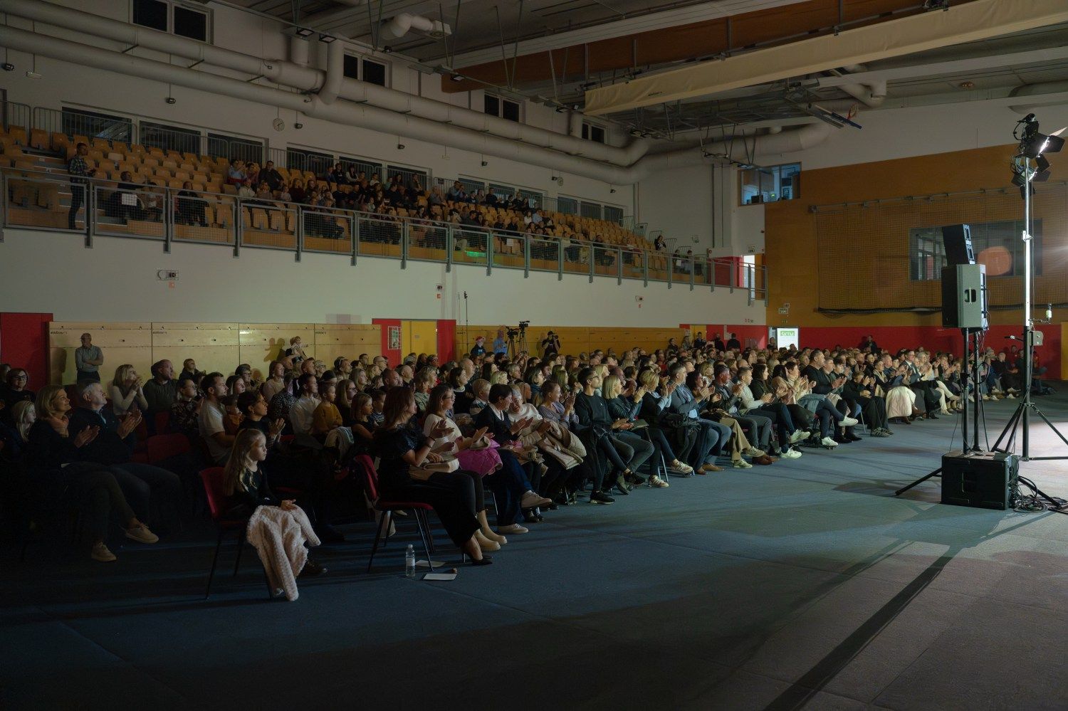 serenade-slovenskih-popevk-rudi-bucar